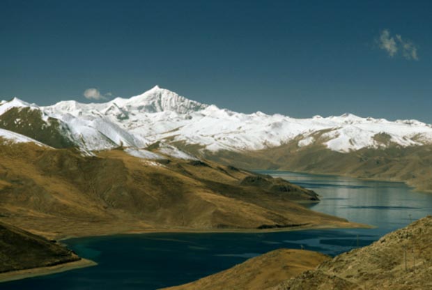 Yamdrok Lake